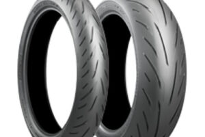 120/70-14 61P TL BATTLAX SC