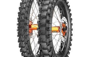 90/90-21 54M TT MC360 MID HARD MST