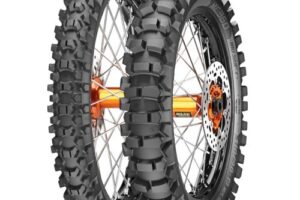 110/90-19 62M TT MC360 MID SOFT NHS R