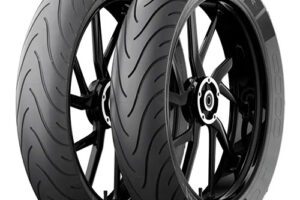 130/70R17 62H TL/TT PILOT STREET RADIAL