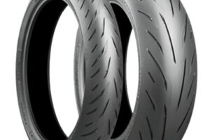 120/70ZR17 58W TL BATTLAX S22 BB