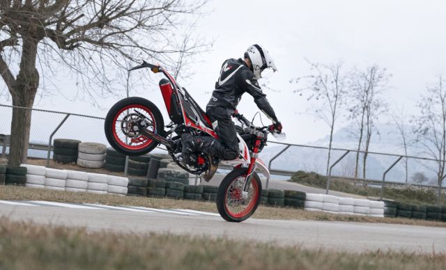 Rieju MRT 125 Pro_Trophy_2